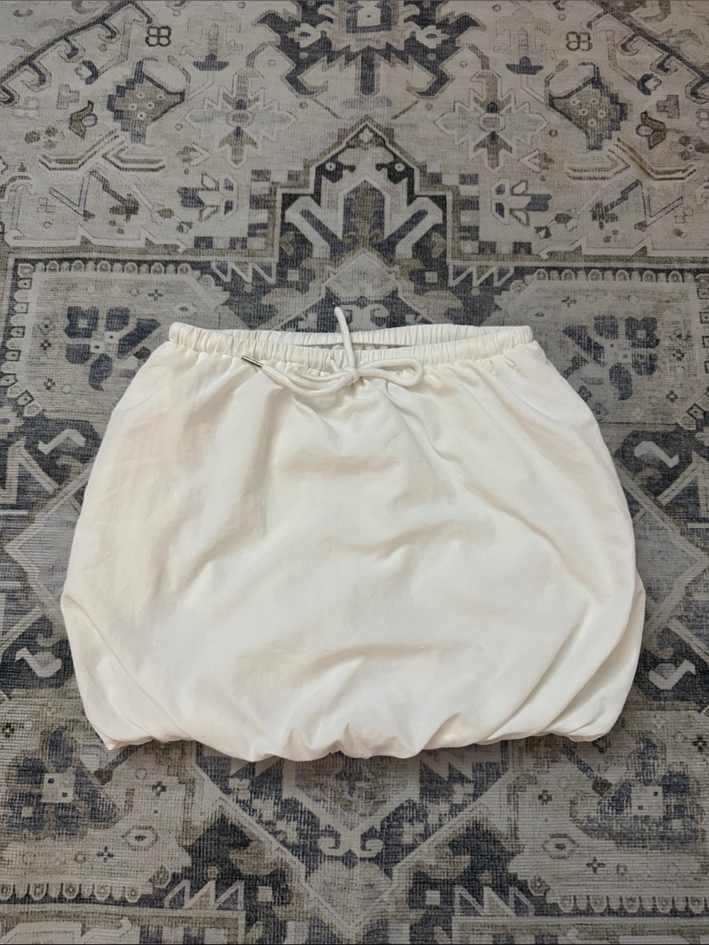 Bailey Rose XS White Bubble Hem Mini Skirt Elastic Waist Quiet Luxury